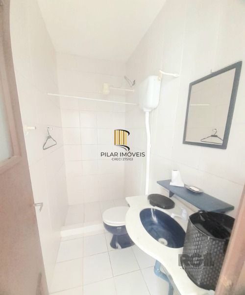 Casa Comercial em Porto Alegre, no bairro Tristeza, à venda.