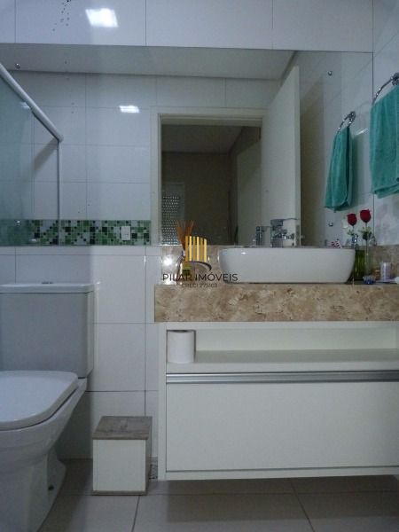 Casa Condominio para Venda - 251.91m², 4 dormitórios, sendo 4 suites, 2 vagas - Lagos De Nova Ipanema