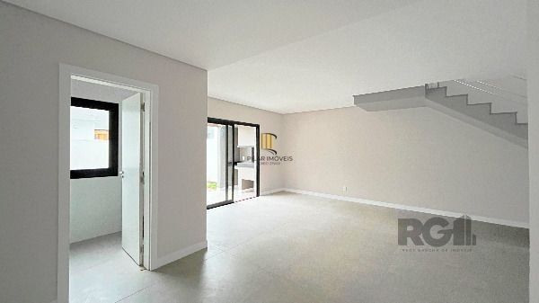 Casa Condominio em Porto Alegre, no bairro Hípica, com 3 dormitório(s), e 3 banheiros, à venda.