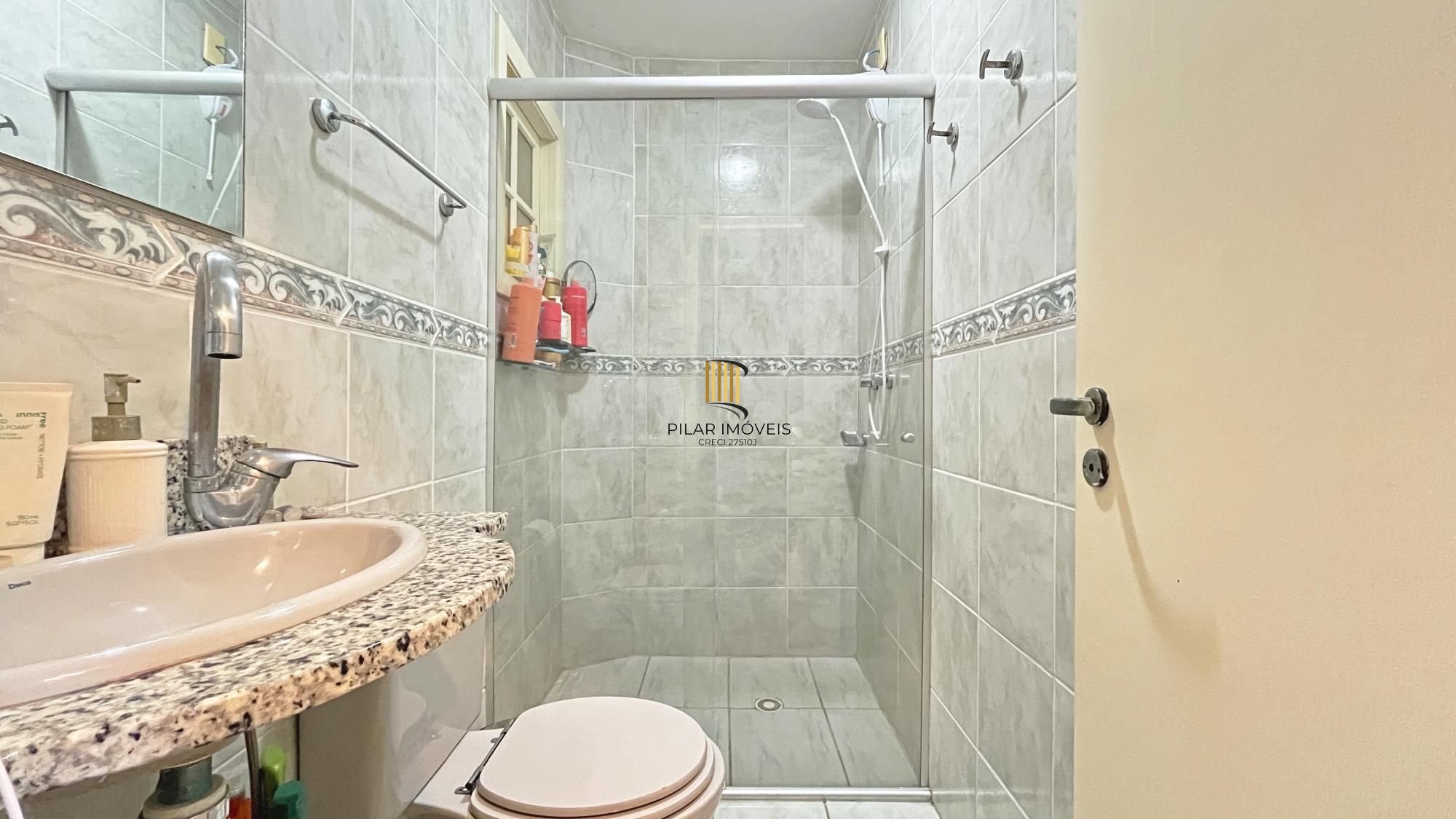 Casa de Condomínio 3 dormitórios no bairro Guarujá