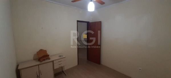 Sítio em Porto Alegre, no bairro São Caetano, com 5 dormitório(s), e 5 banheiros, à venda.