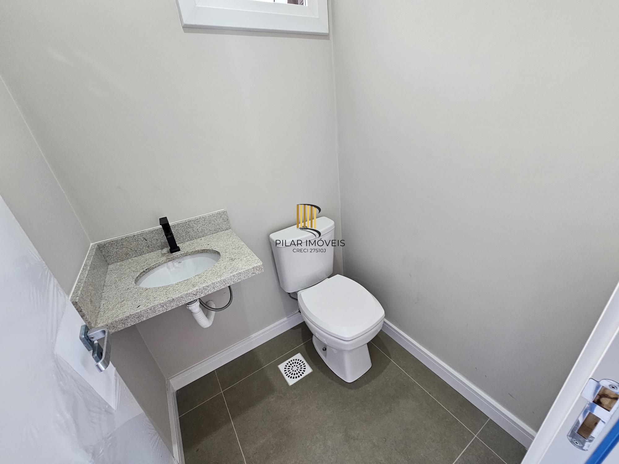 Casa Condominio em Porto Alegre, no bairro Hípica, com 3 dormitório(s), e 3 banheiros, à venda.