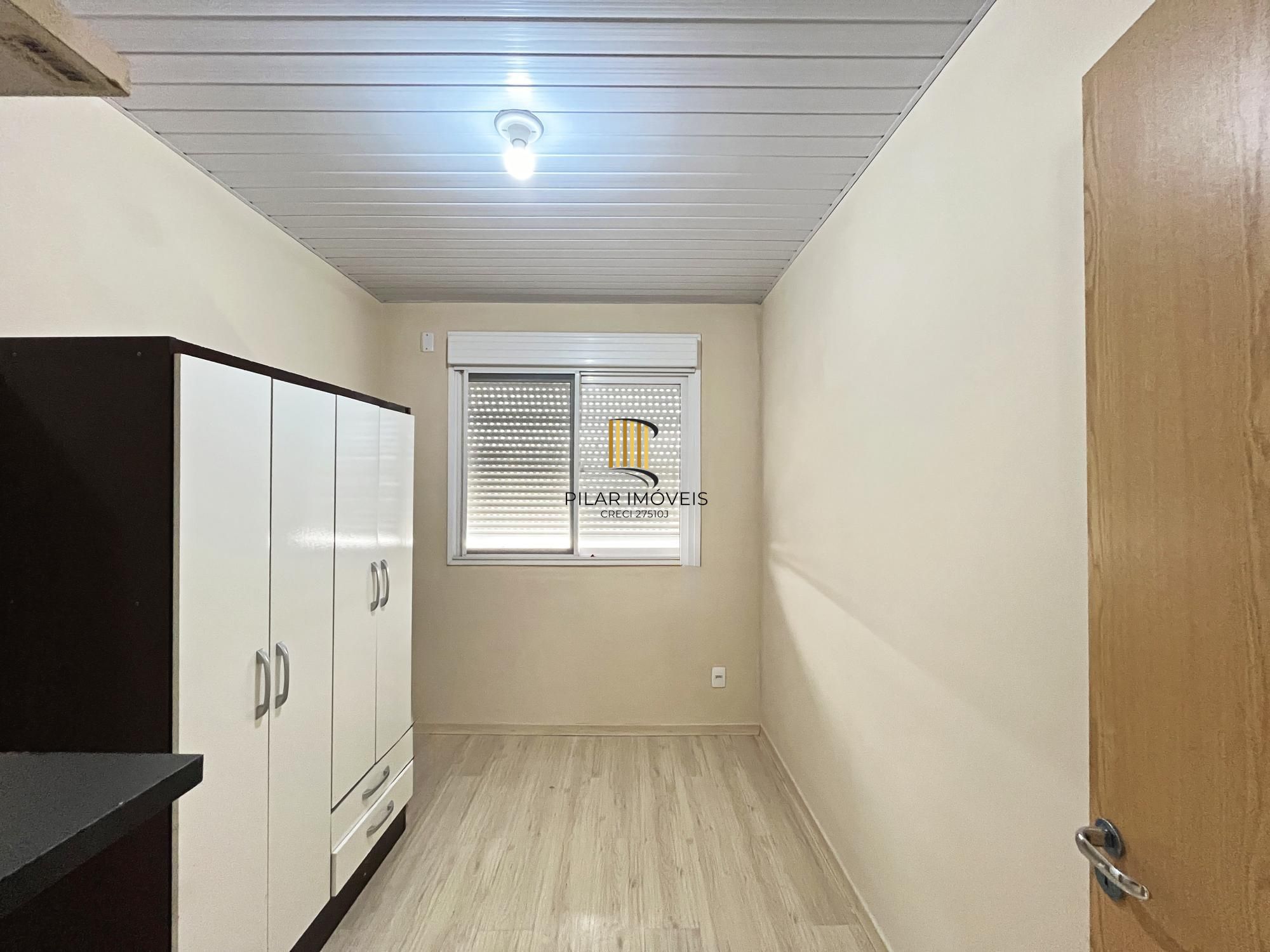 Casa em condomínio em Porto Alegre, no bairro Hípica, com 3 dormitório(s)