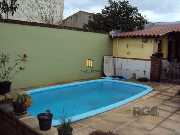 Casa 3 dormitórios no bairro Ponta Grossa