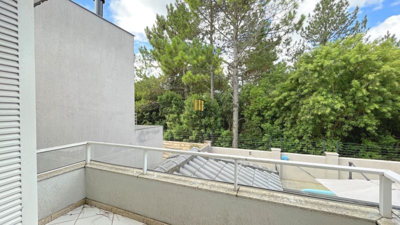 Casa de Condomínio 3 dormitórios no bairro Hípica