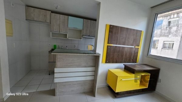 Apartamento em Porto Alegre, no bairro Cavalhada, com 2 dormitório(s), e 2 banheiros, à venda.