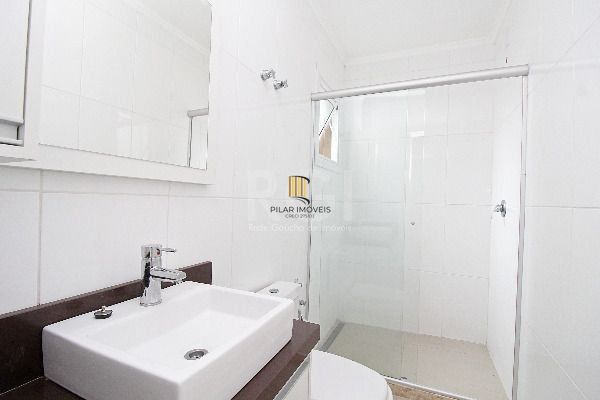 Casa para Venda - 150m², 4 dormitórios, sendo 2 suites  com uma no térreo, 2 vagas - Lagos De Nova Ipanema
