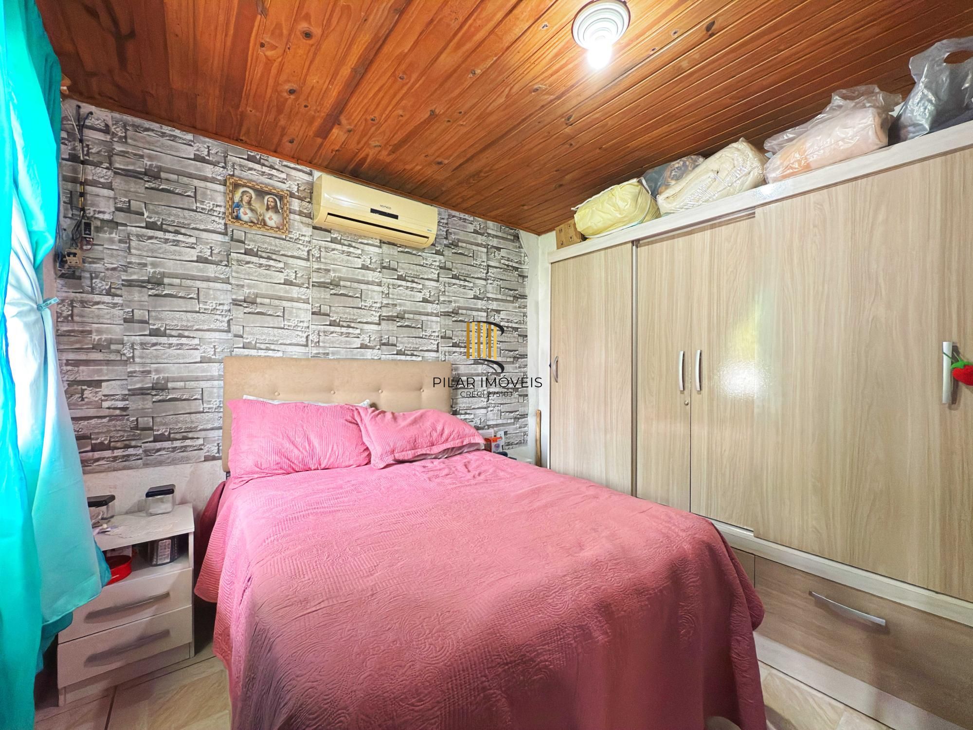 Casa 3 dormitórios no bairro Restinga