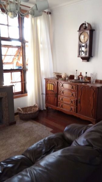 Casa para Venda - 254m², 5 dormitórios, sendo 1 suites, 4 vagas - Ipanema
