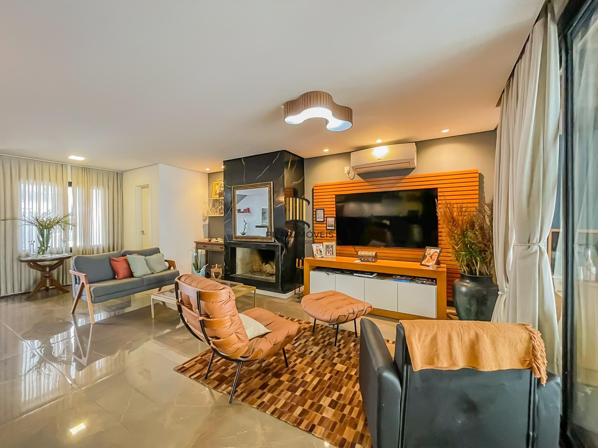 Sobrado 3 dormitórios em condomínio do residencial Lagos de Ipanema!