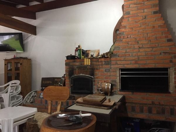 Casa para Venda - 320000m², 3 dormitórios, sendo 1 suites, 10 vagas - Belém Novo