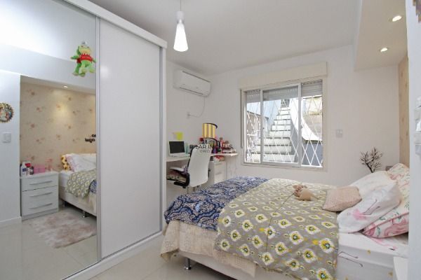 Casa para Venda - 300m², 3 dormitórios, sendo 1 suites, 2 vagas - Ipanema
