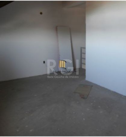 Casa Condominio em Porto Alegre, no bairro Vila Jardim, com 2 dormitório(s), e 2 banheiros, à venda.