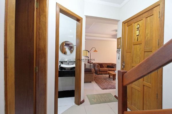 Casa Condominio em Porto Alegre, no bairro Espírito Santo, com 3 dormitório(s), e 3 banheiros, à venda.