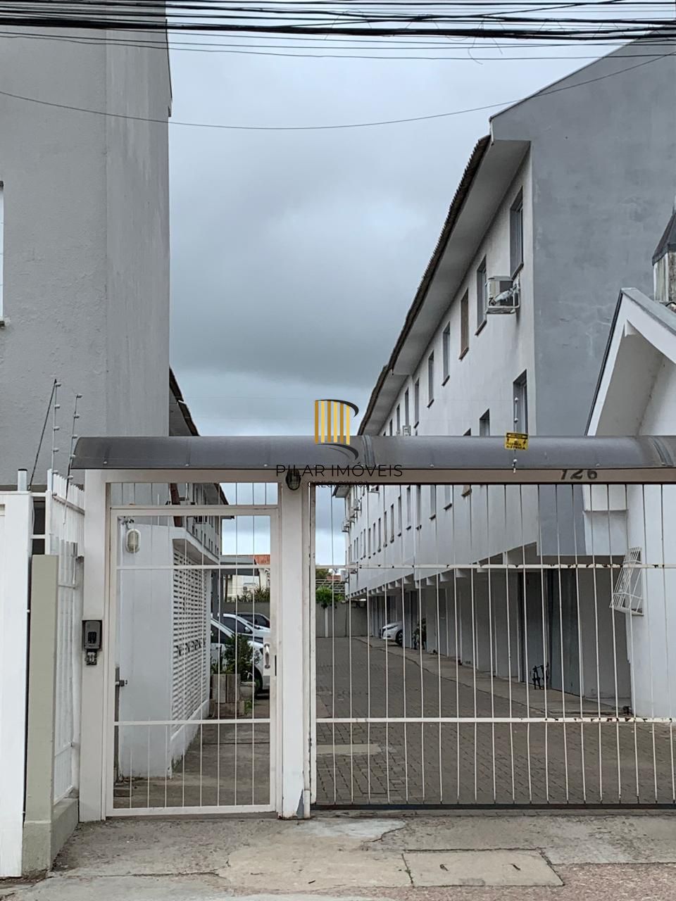Sobrado 2 dormitórios no bairro Aberta dos Morros