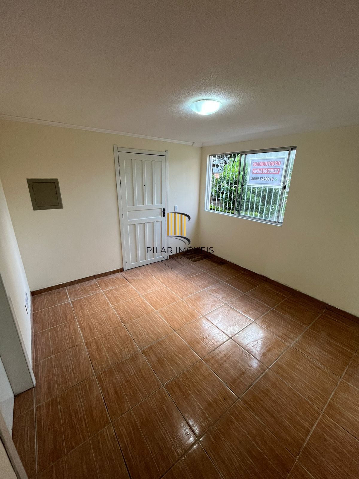 Apartamento térreo de 2 dormitórios semi mobiliado no bairro Restinga