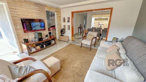 Casa para Venda - 137m², 3 dormitórios, sendo 1 suites, 3 vagas - Imperial Parque