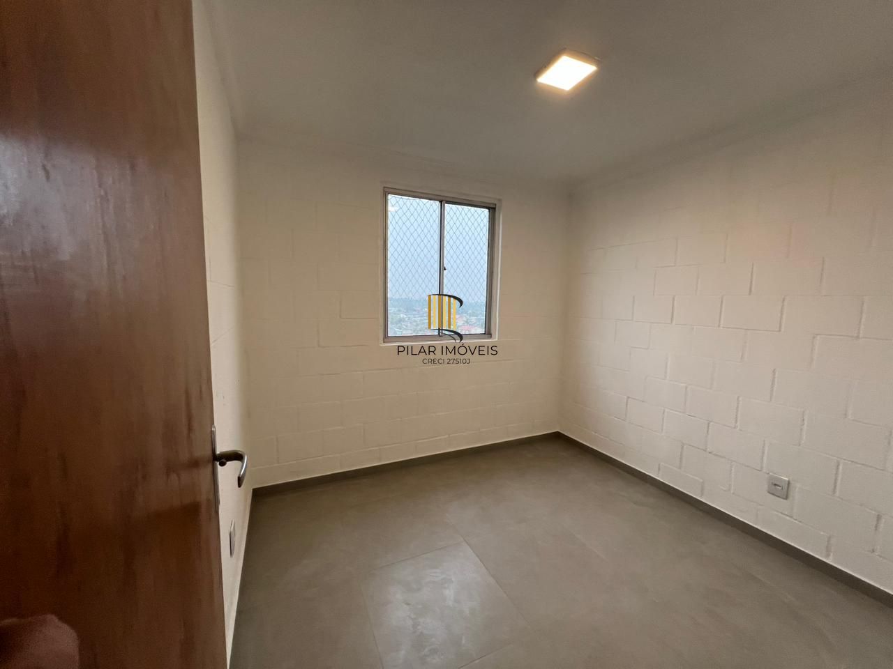 Apartamento de 2 dormitórios à venda bairro campo novo