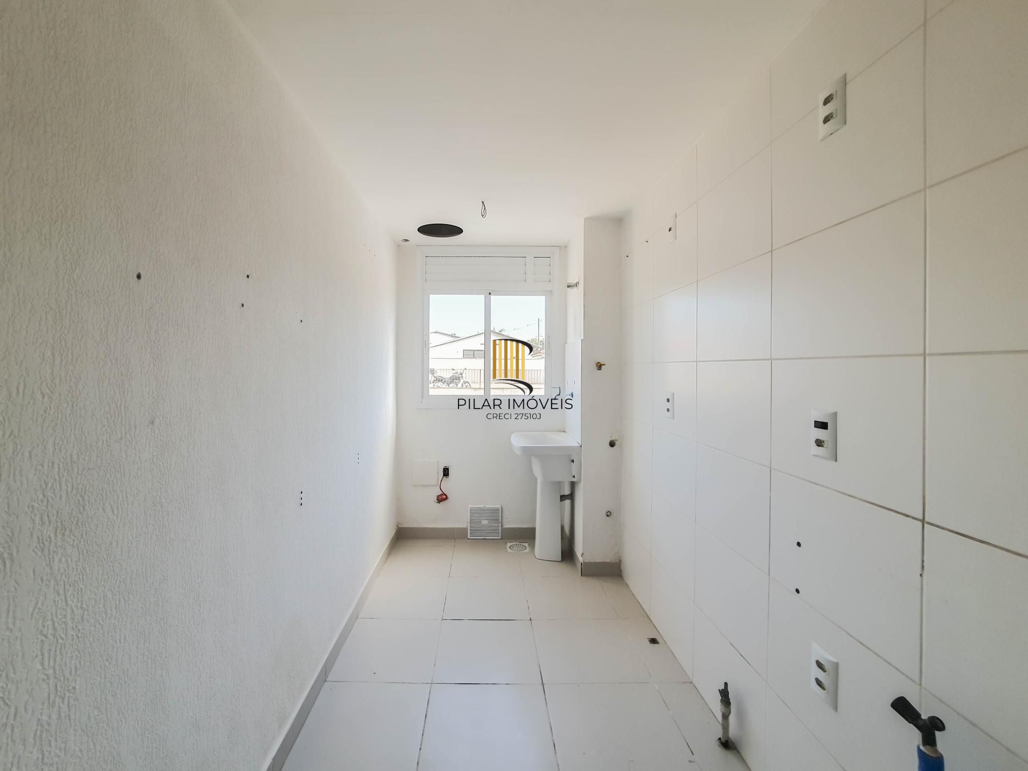 Apartamento em Porto Alegre, no bairro Vila Nova, com 2 dormitório(s), e 2 banheiros, à venda.