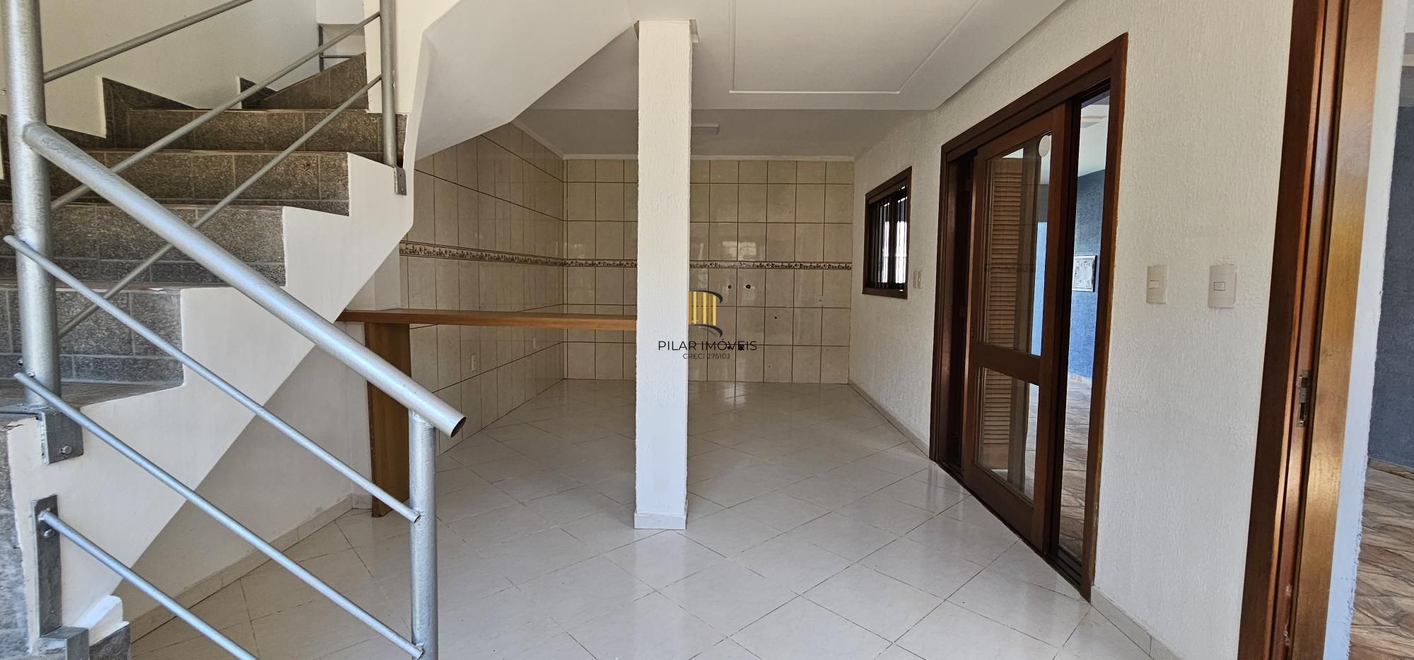 Casa 2 dormitórios no bairro Hípica