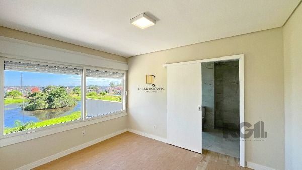 Casa Condominio em Porto Alegre, no bairro Hípica, com 3 dormitório(s), e 3 banheiros, à venda.