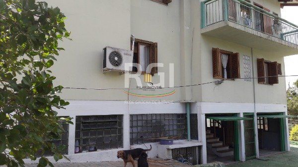 Sítio para Venda - 246m², 3 dormitórios, sendo 2 suites, 6 vagas - Vila Nova