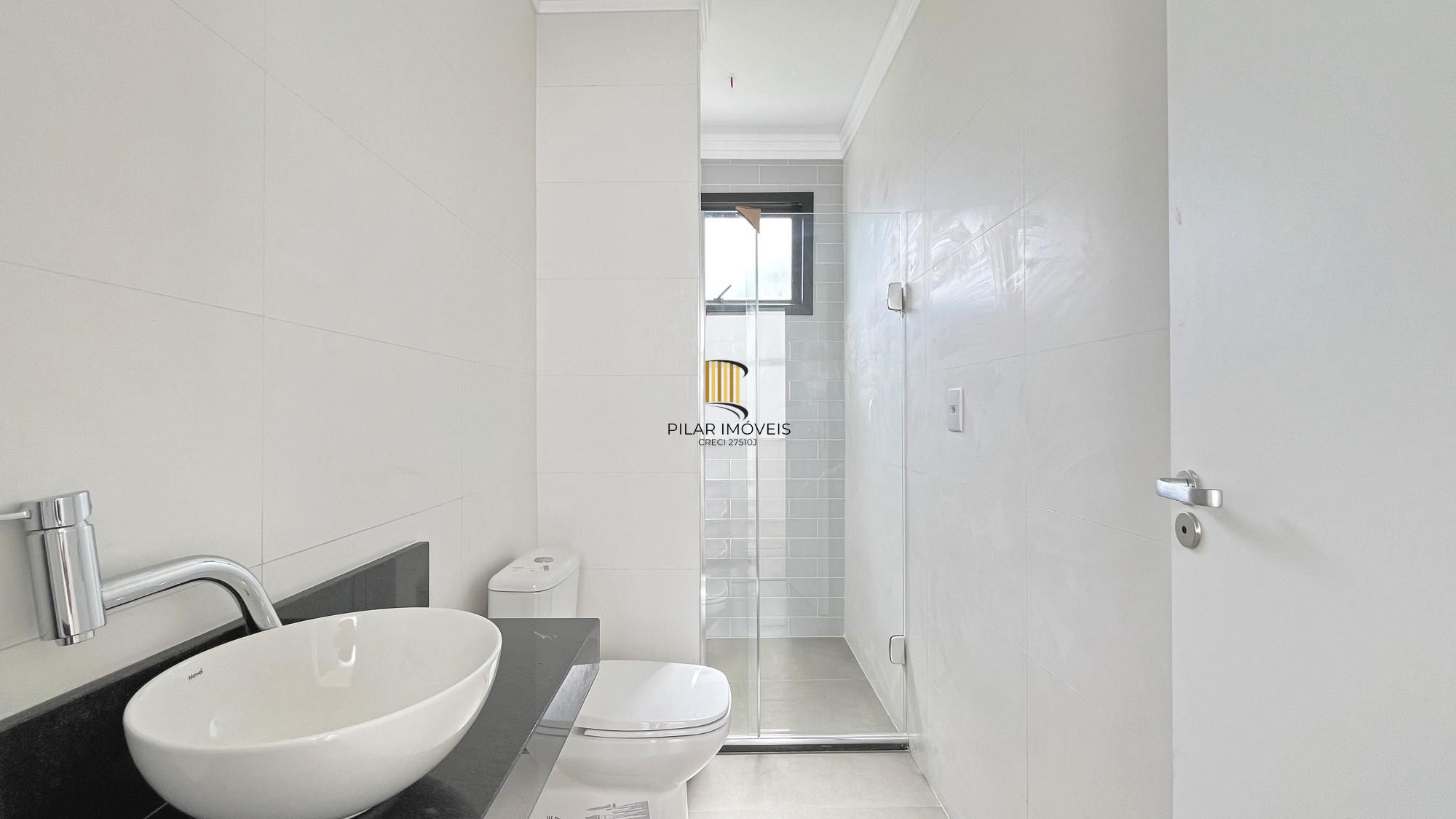 Casa 3 dormitórios no bairro Ipanema