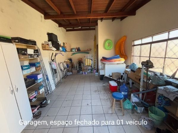 Casa 3 dormitórios no bairro Camaquã