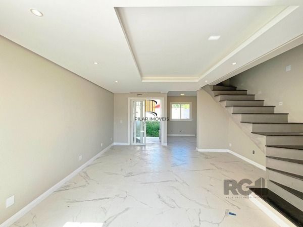 Casa para Venda - 120m², 3 dormitórios, sendo 1 suites, 2 vagas - Hípica