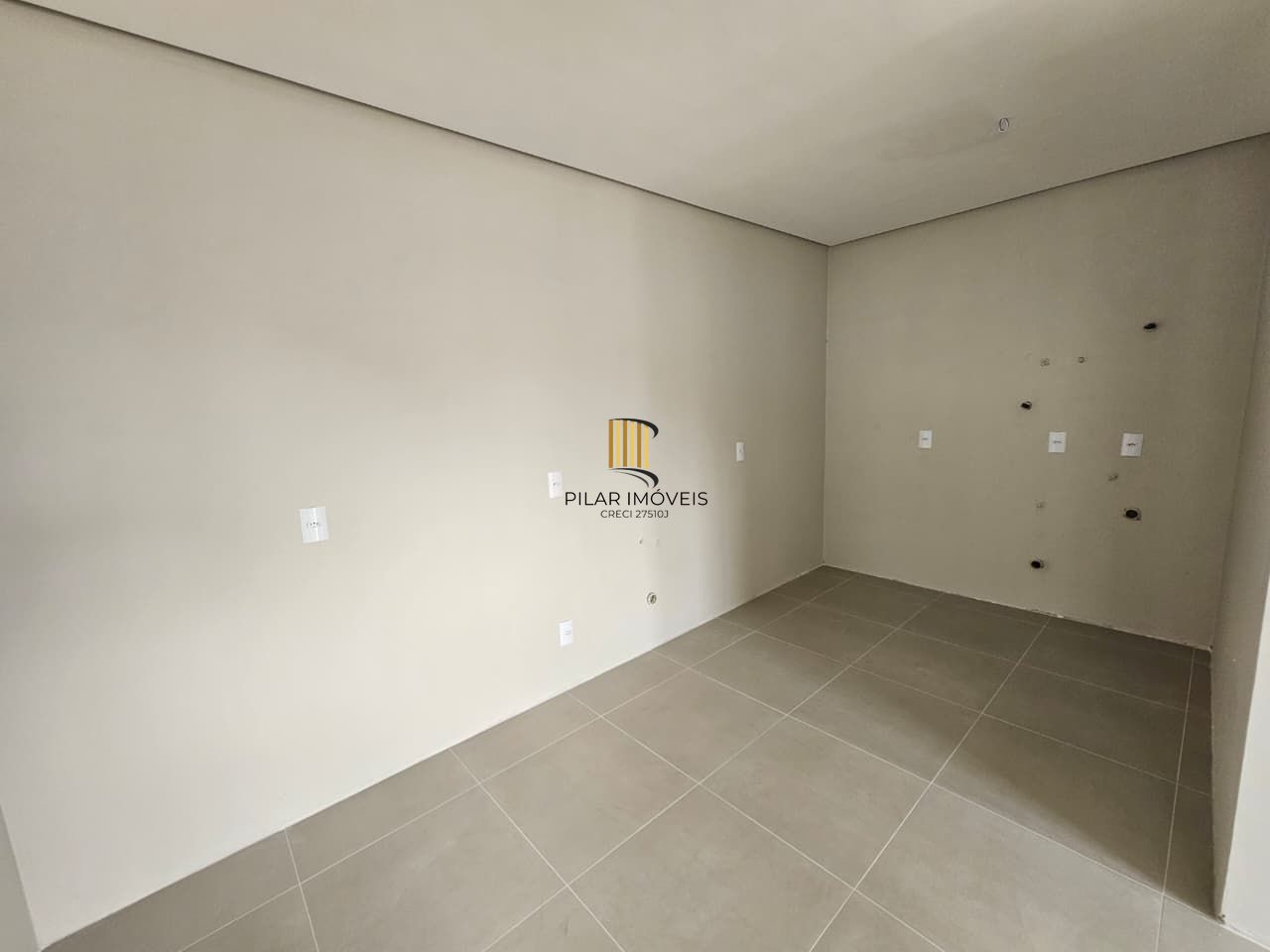 Sobrado 2 dormitórios no bairro Tristeza