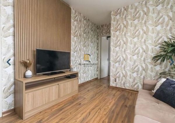 Apartamento em Porto Alegre, no bairro Camaquã, com 1 dormitório(s), e 1 banheiros, à venda.
