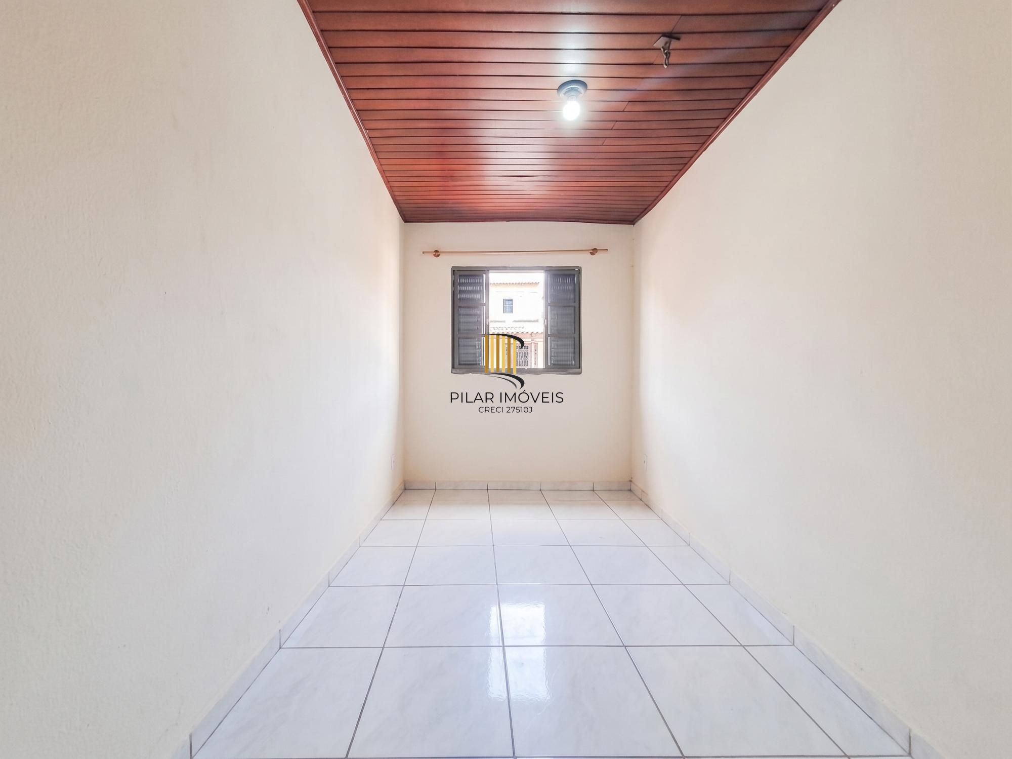Casa 3 dormitórios no bairro Ipanema