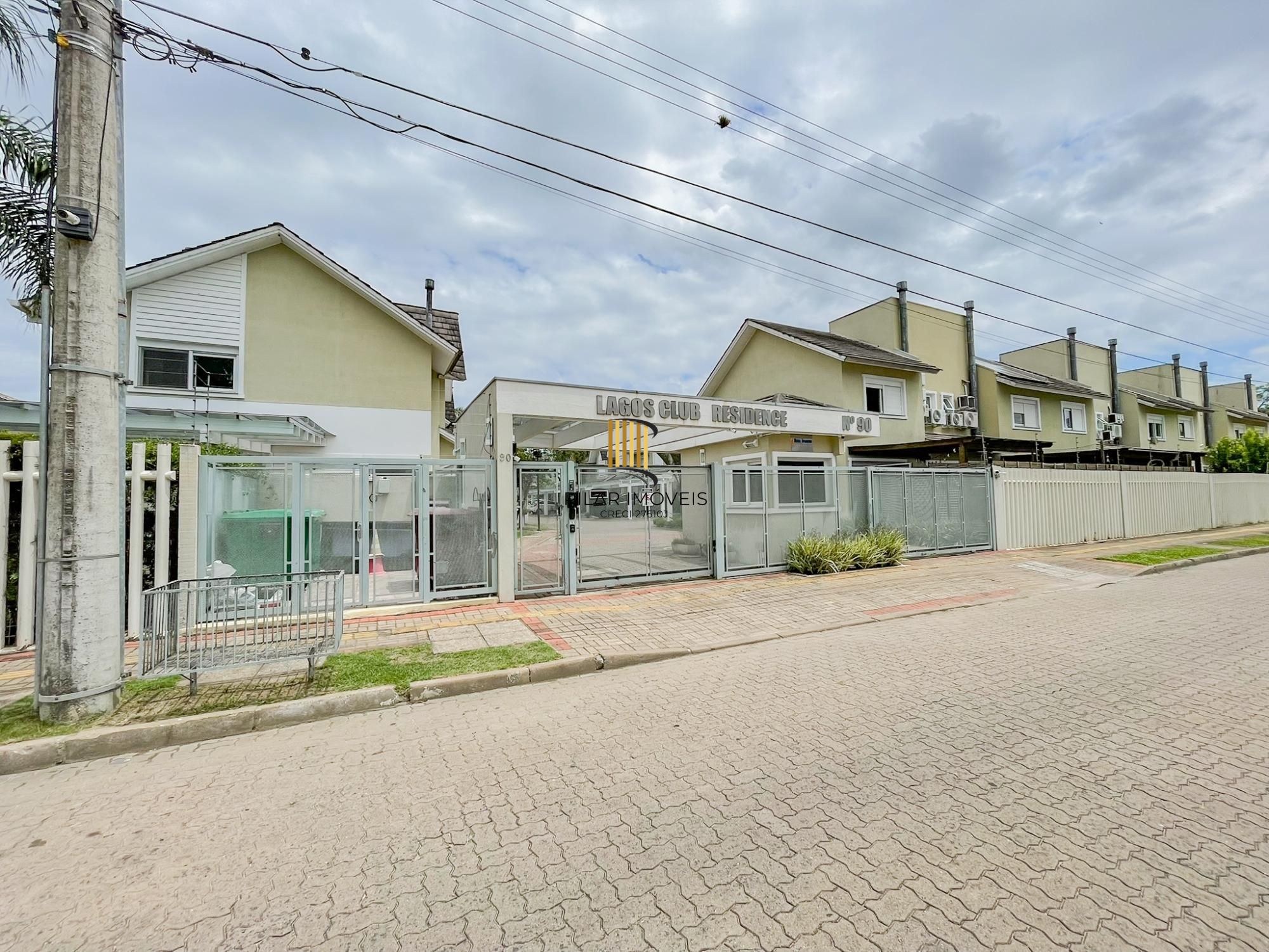 Sobrado Alto Padrão 3 dormitórios 4 vagas garagem, no Lagos de Nova Ipanema