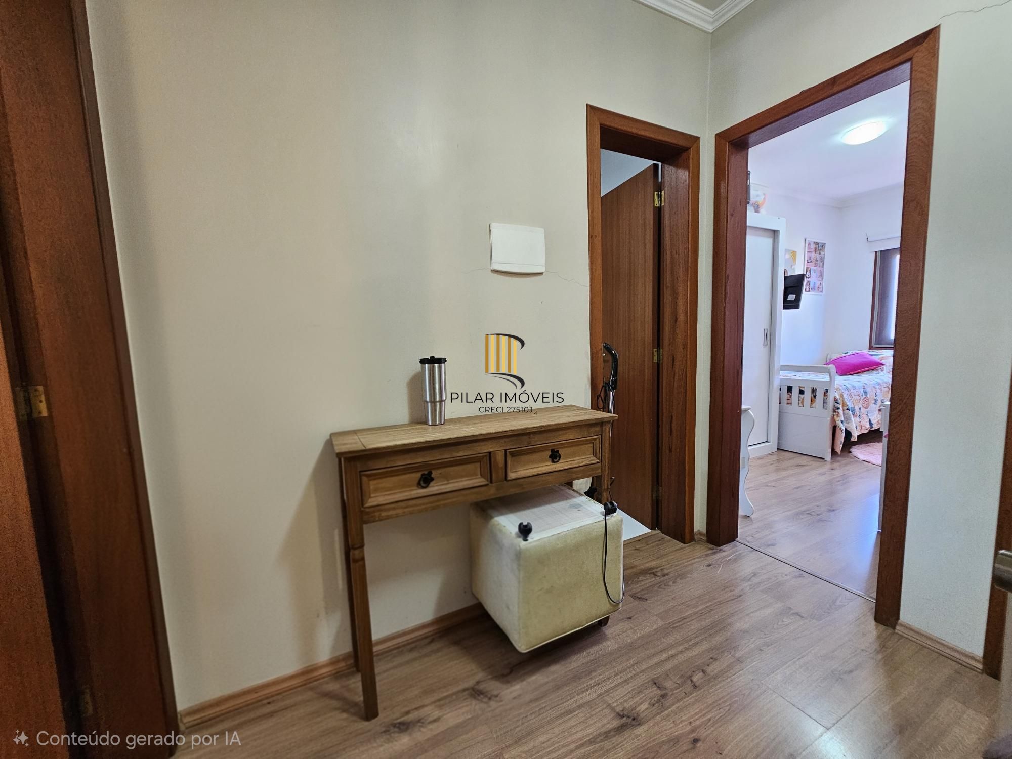 Casa 3 dormitórios com 180,00m² de área construída no Hipica Boulevard, próximo Escola Cesi e Desco Atacado !