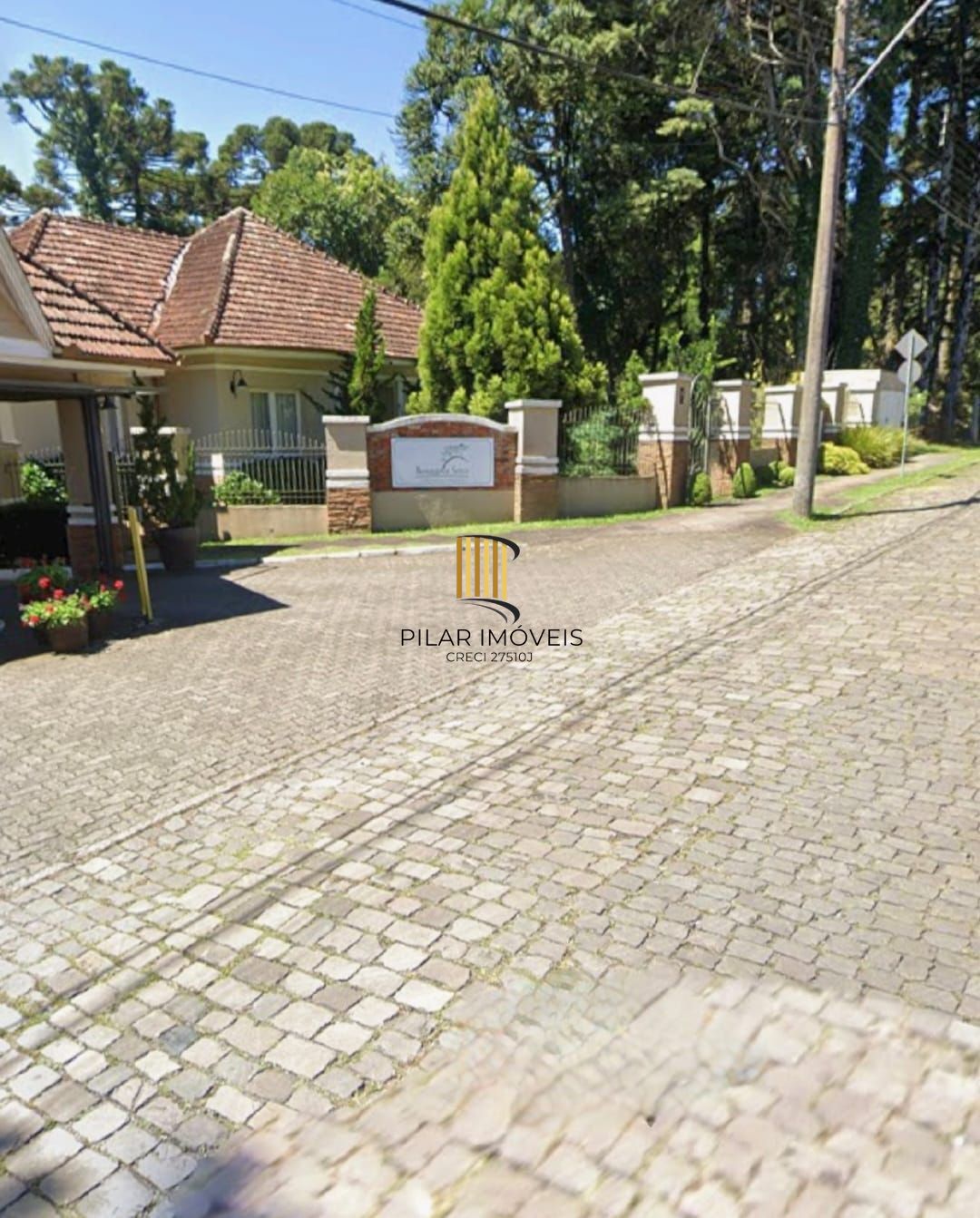 Casa em Condominio Residencial em Canela/RS - 5 dormitórios sendo 3 suítes