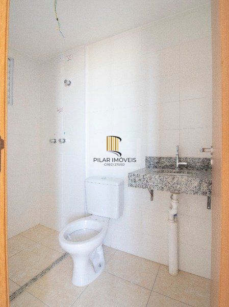 Apartamento para Venda - 43.9m², 2 dormitórios, 1 vaga - Humaitá