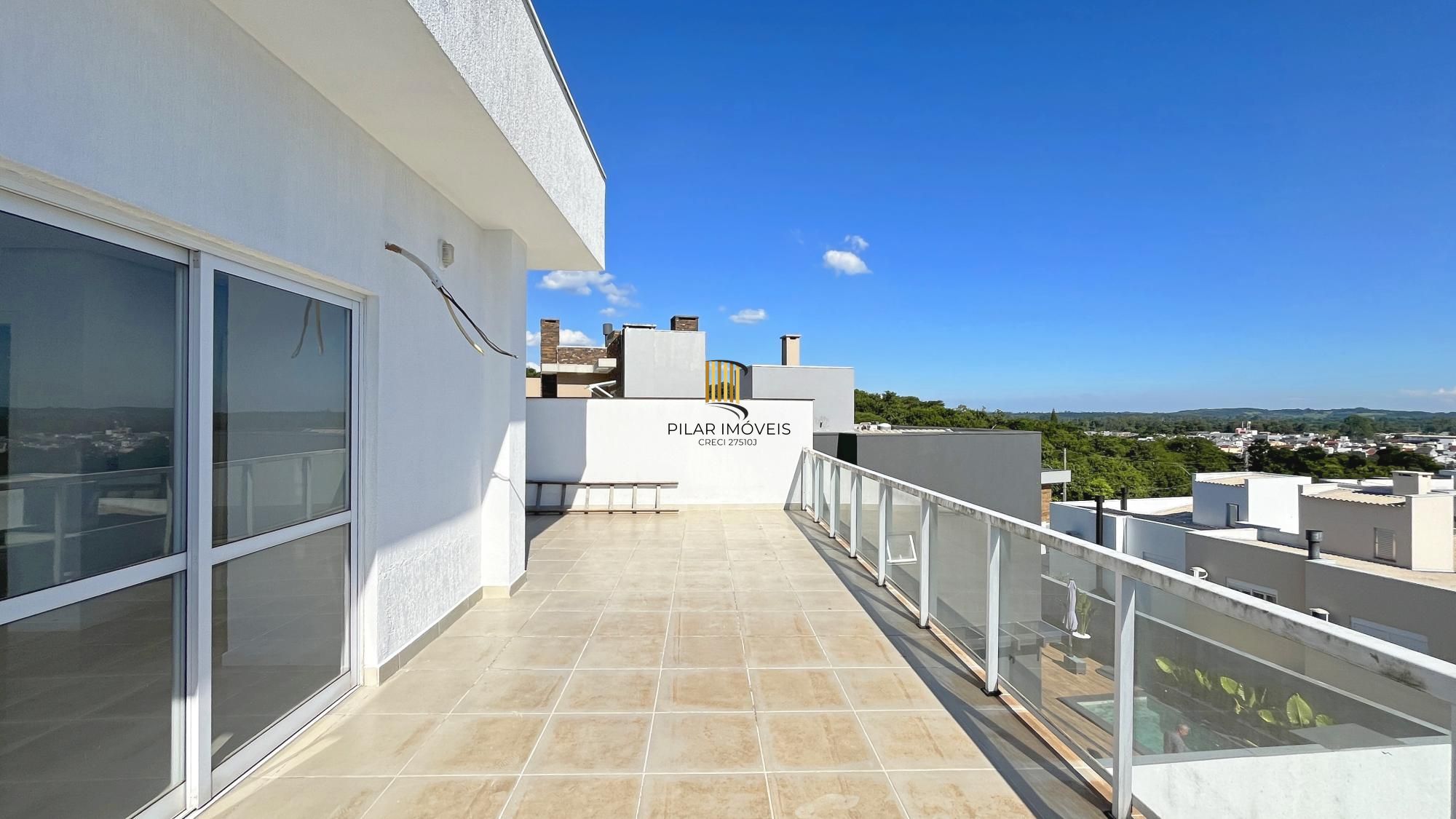 Casa de Condomínio 3 dormitórios no bairro Hípica