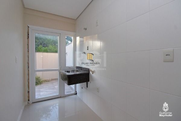 Casa Condominio para Venda - 254.32m², 3 dormitórios, sendo 3 suites, 2 vagas - Pedra Redonda