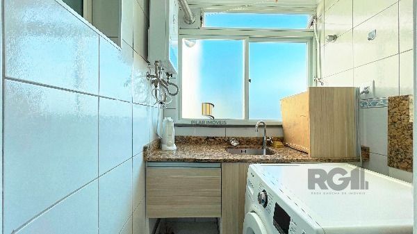Apartamento Mobiliado de 2 dormitórios
