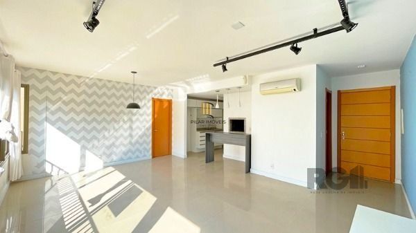 Apartamento em Porto Alegre, no bairro Cavalhada, com 3 dormitório(s), e 3 banheiros, à venda.
