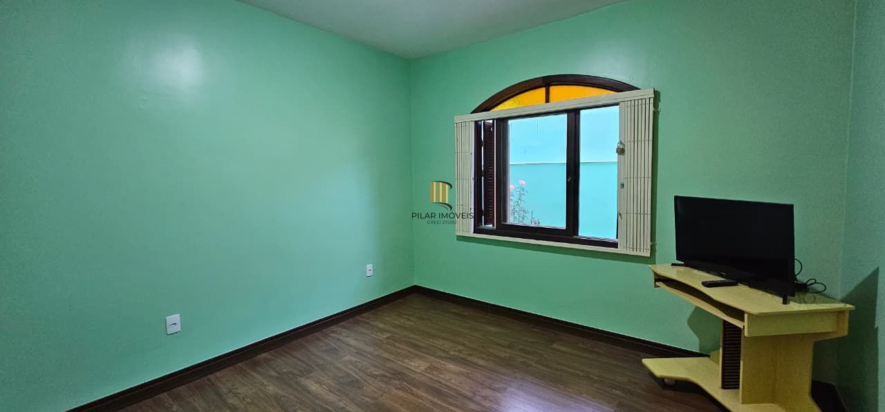 Excelente casa térrea zona sul de Porto Alegre, com 191m² - totalmente reformada