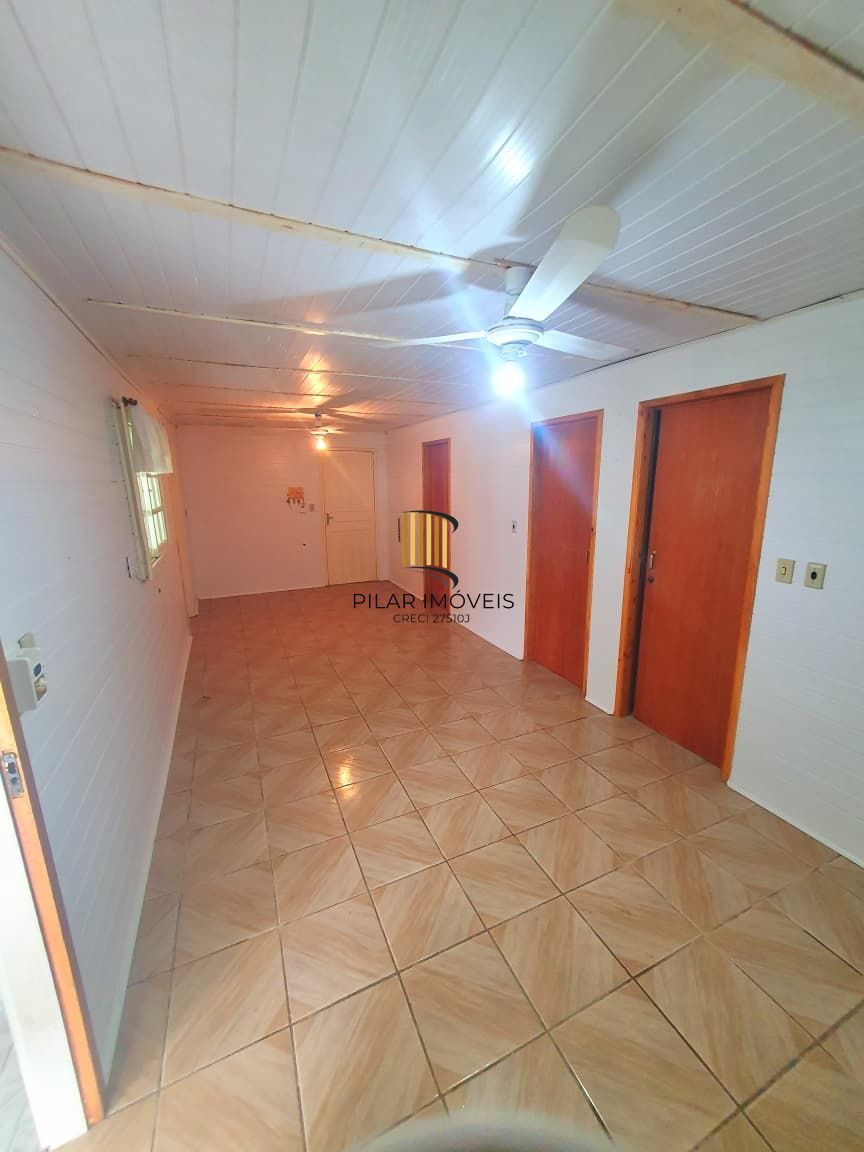 Casa 3 dormitórios no bairro Lami