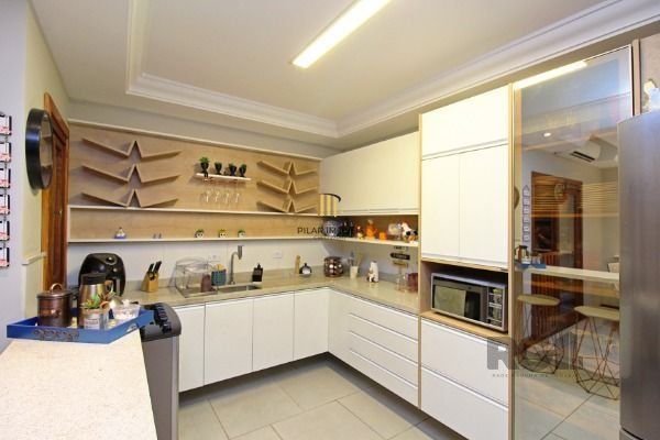 Casa 3 dormitórios no bairro Hípica