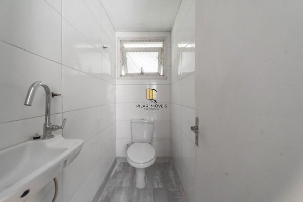 Apartamento em Porto Alegre, no bairro Vila Assunção, com 2 dormitório(s), e 2 banheiros, à venda.