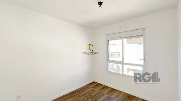 Casa Condominio em Porto Alegre, no bairro Ipanema, com 3 dormitório(s), e 3 banheiros, à venda.