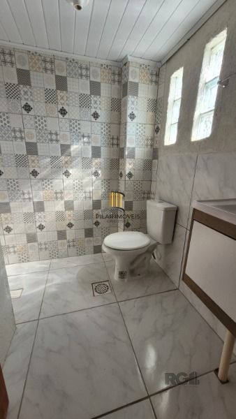 Casa Condominio em Porto Alegre, no bairro Hípica, com 2 dormitório(s), e 2 banheiros, à venda.