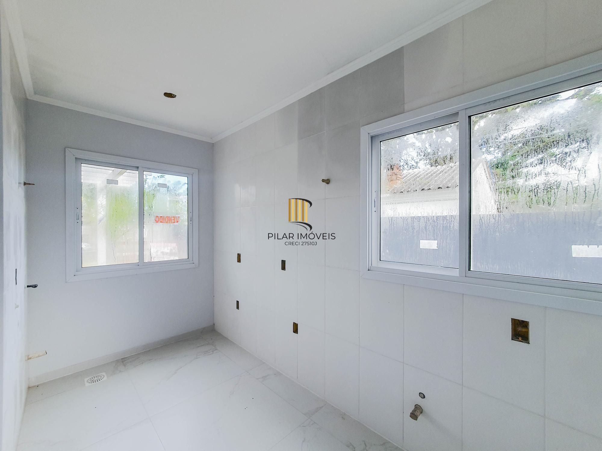 Casa de Condomínio 2 dormitórios no bairro Belém Novo
