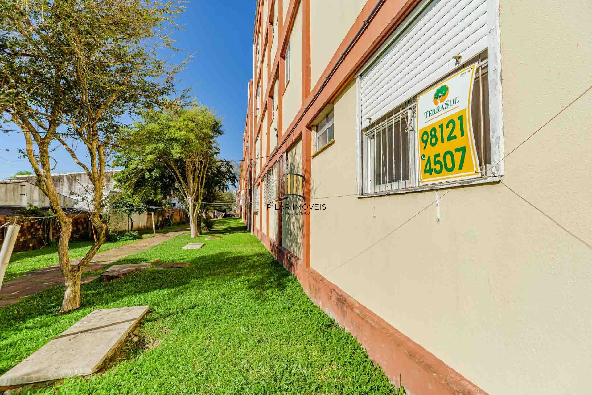 Apartamento com 2 dormitórios no Bairro Camaquã.