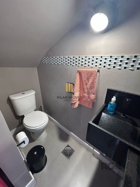 Casa de Condomínio 3 dormitórios no bairro Ipanema