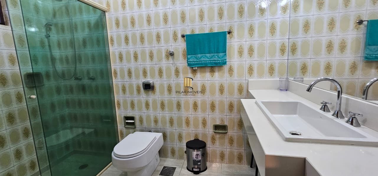 Excelente casa térrea zona sul de Porto Alegre, com 191m² - totalmente reformada